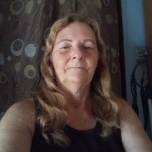 Meet your Posher, Lois